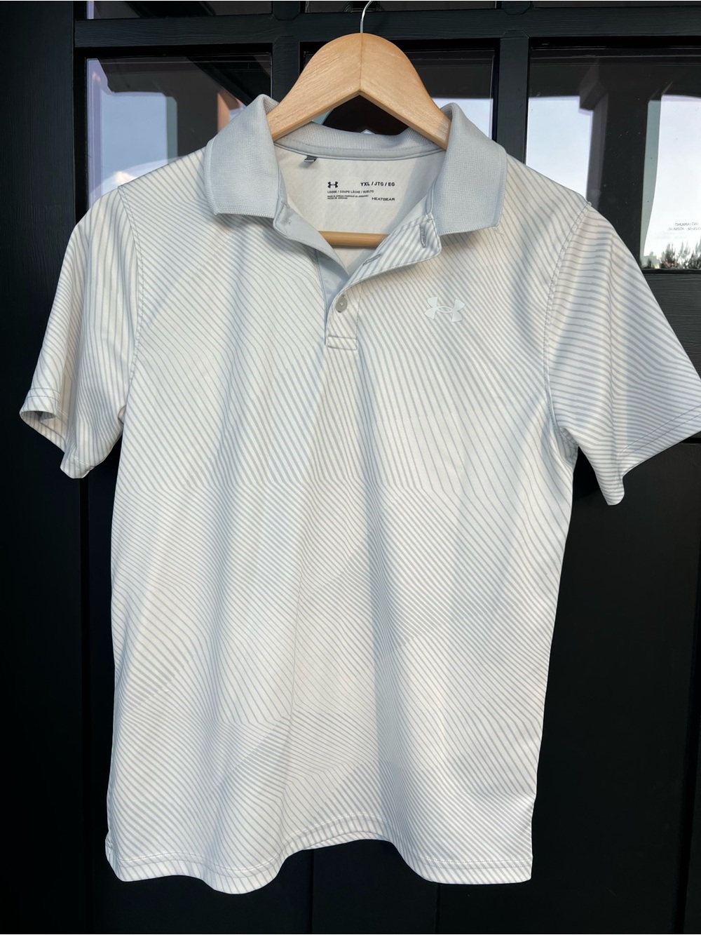 Boys Youth XL Under Armour Light Gray Golf  Polo Shirt